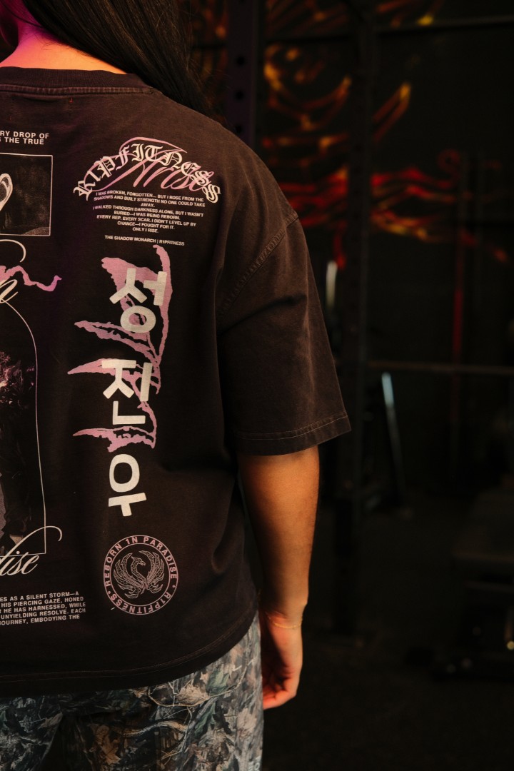 Solo Leveling “E to S Rank” Vintage Wash Box Tee