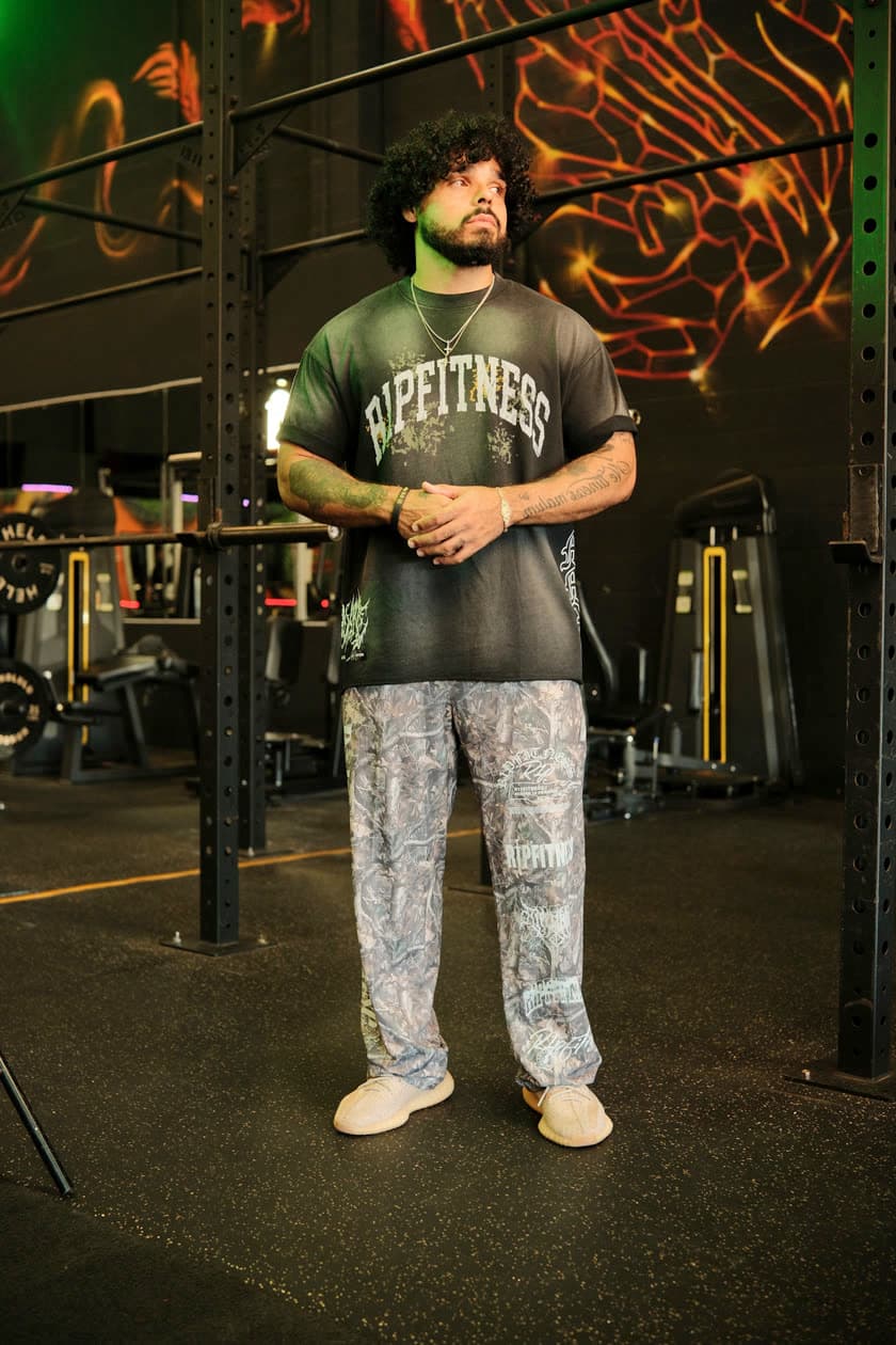 R1P graphic tee and patterned pants