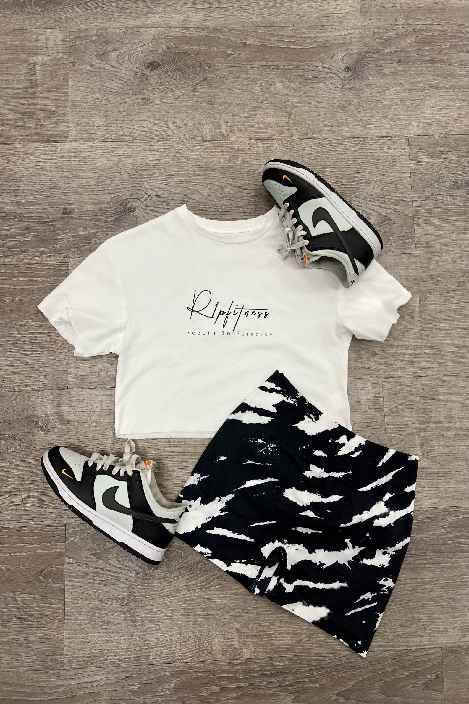 #color_white