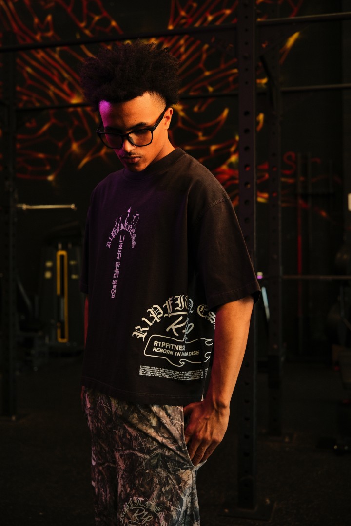 Solo Leveling “E to S Rank” Vintage Wash Oversized Tee